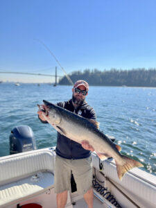 Vancouver_saltwater_fishing_Capilano_mouth_Chinook_Oct'22
